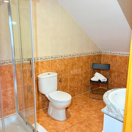 Apartamentos Luarca 卢阿尔卡