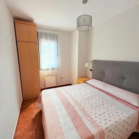 Apartamentos Luarca 公寓 *